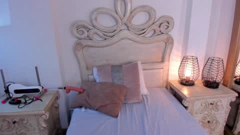 victoria  online show from December 31, 2024, 2:36 pm