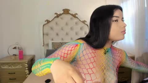 victoria  online show from April 9, 2026, 11:48 am