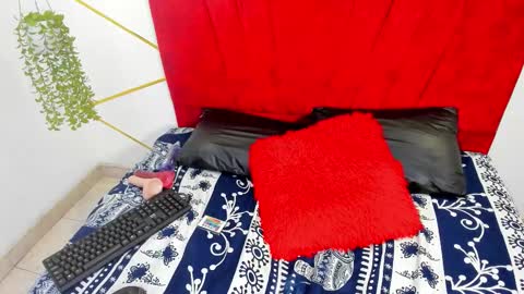 victoriaa_anderson_ online show from December 19, 2025, 12:17 am