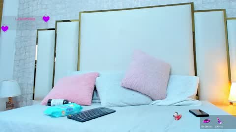 Victoria Sofia online show from March 12, 2025, 3:13 am