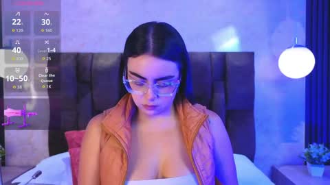 Victoria Andrade online show from April 20, 2026, 12:08 pm