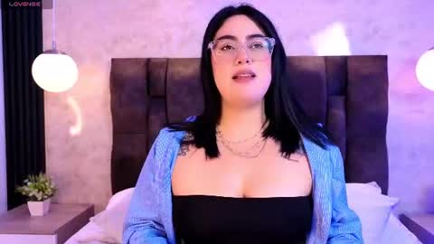 Snapshot of victoriaandrade chatting on July 29, 2026, 12:25 pm Victoria Andrade online show from July 29, 2026, 12:25 pm