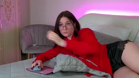 Victoria online show from January 31, 2025, 3:33 pm