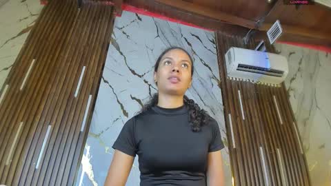 Victoria  online show from December 20, 2025, 8:05 pm