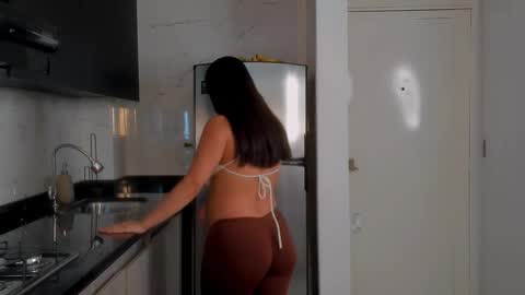 Vcitoria online show from March 4, 2026, 12:27 am