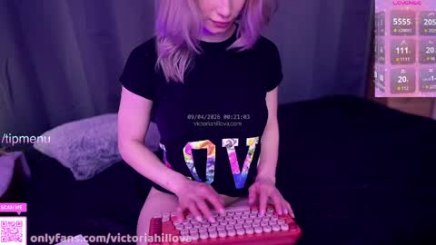 Victoria Hillova online show from April 8, 2026, 10:21 pm