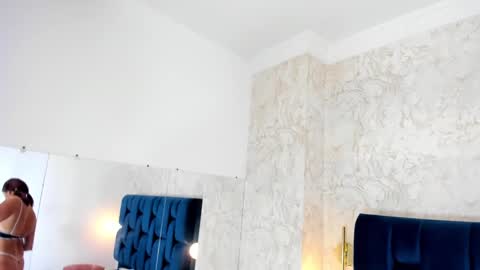 Victoria Moon  online show from January 22, 2025, 3:20 am