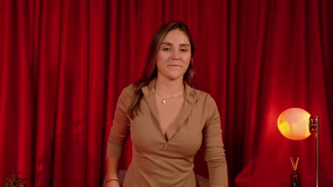 Snapshot of victorianova chatting on April 28, 2026, 8:25 pm VictoriaNova online show from April 28, 2026, 8:25 pm