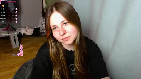 victoriassecrets_ online show from December 16, 2025, 4:56 pm