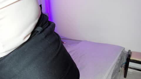 Victoria online show from February 12, 2025, 5:16 pm