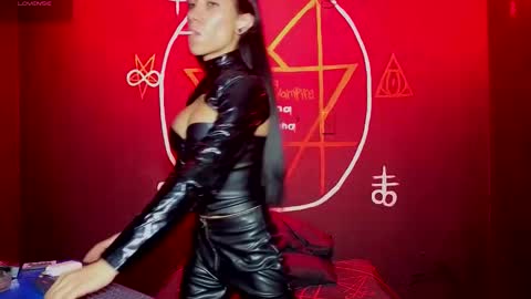 Victoria Vampire online show from September 17, 2025, 6:53 pm