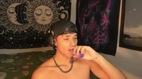 Snapshot of victorino_jhonson chatting on January 11, 2025, 11:02 pm Victorino Jhonson online show from January 11, 2025, 11:02 pm