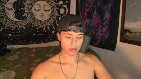 Snapshot of victorino_jhonson chatting on January 15, 2025, 2:13 pm Victorino Jhonson online show from January 15, 2025, 2:13 pm