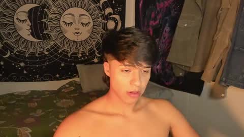 Snapshot of victorino_jhonson chatting on February 15, 2025, 11:03 pm Victorino Jhonson online show from February 15, 2025, 11:03 pm