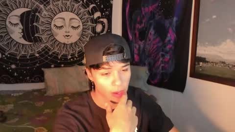 Snapshot of victorino_jhonson chatting on March 10, 2025, 3:34 am Victorino Jhonson online show from March 10, 2025, 3:34 am