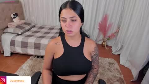 Snapshot of victoryyy__ chatting on December 5, 2024, 12:30 am V I C T O R I A online show from December 5, 2024, 12:30 am