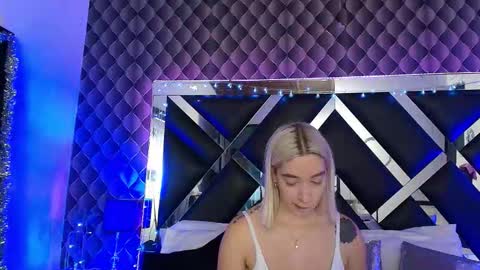 victtoria lee online show from March 3, 2026, 7:20 pm