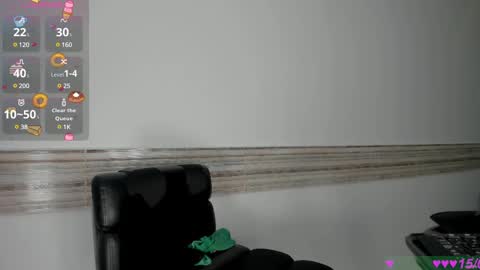 Snapshot of victtoria_parker chatting on February 15, 2025, 12:54 pm VICTORIA online show from February 15, 2025, 12:54 pm