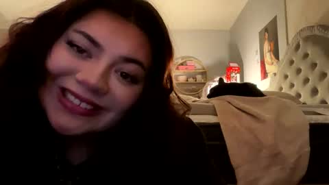 viennavisabelle online show from October 21, 2025, 4:13 am