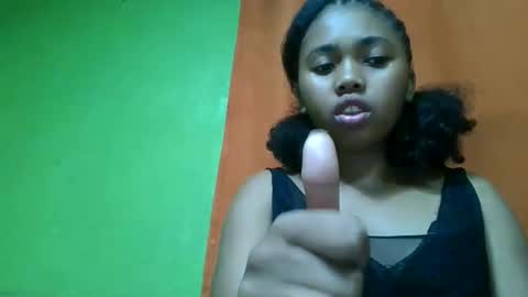 Snapshot of vierge28430 chatting on May 10, 2026, 7:46 am vierge28430 online show from May 10, 2026, 7:46 am