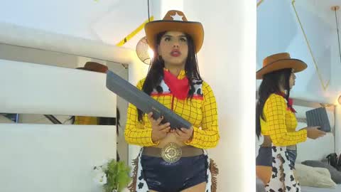 Snapshot of viic_stonee chatting on October 31, 2025, 8:10 pm Viic online show from October 31, 2025, 8:10 pm