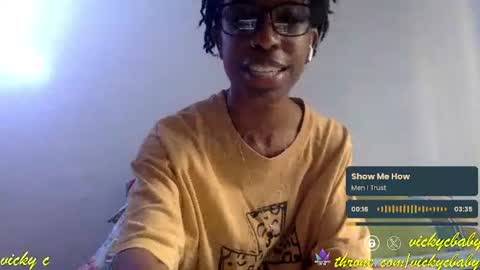 Snapshot of viiickyyy chatting on January 7, 2025, 4:27 pm Vicky C Vicky V - Vicky C Baby Baby Vee - Schoolgurl V - V the Qween of Edging - Miss Vicky if U Nasty online show from January 7, 2025, 4:27 pm