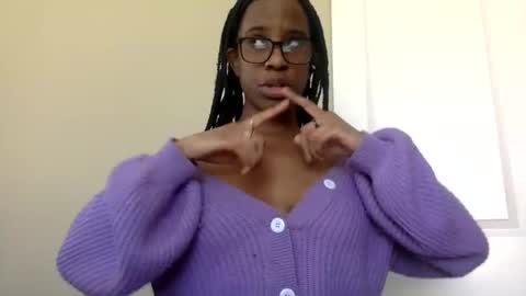 Snapshot of viiickyyy chatting on February 28, 2025, 7:14 pm Vicky C Vicky V - Vicky C Baby Baby Vee - Schoolgurl V - V the Qween of Edging - Miss Vicky if U Nasty online show from February 28, 2025, 7:14 pm