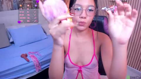 Violet online show from May 28, 2026, 8:17 pm