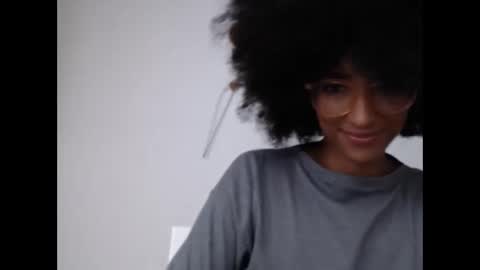 Snapshot of viiolettaaa chatting on April 28, 2026, 8:47 pm viiolettaaa online show from April 28, 2026, 8:47 pm