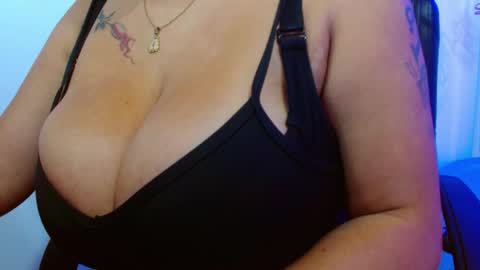 viioleta online show from April 14, 2026, 12:22 pm