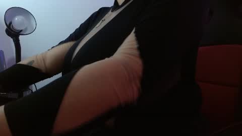 Snapshot of viiolleta chatting on July 27, 2026, 12:12 pm viioleta online show from July 27, 2026, 12:12 pm