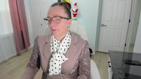 Ukrainian-woman online show from December 18, 2024, 1:23 pm