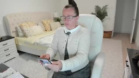 Ukrainian-woman online show from June 5, 2026, 11:16 am