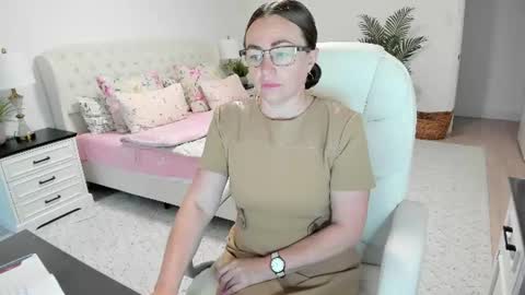 Ukrainian-woman online show from June 16, 2026, 10:40 am