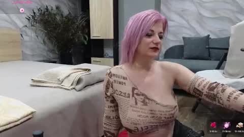 vika style online show from March 23, 2026, 11:31 pm