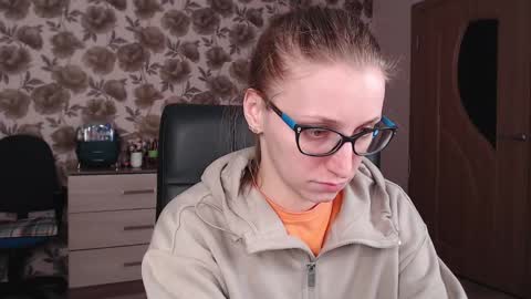 Snapshot of vikaericka chatting on January 26, 2025, 2:30 pm Vika online show from January 26, 2025, 2:30 pm