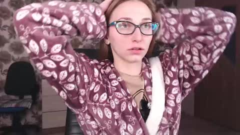 Snapshot of vikaericka chatting on February 3, 2025, 6:02 am Vika online show from February 3, 2025, 6:02 am