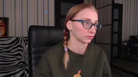 Snapshot of vikaericka chatting on March 11, 2025, 9:26 pm Vika online show from March 11, 2025, 9:26 pm