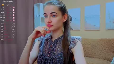 vikiberry online show from September 13, 2025, 10:37 am