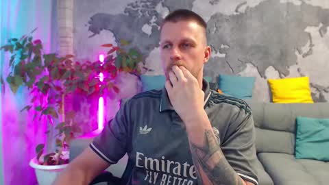 Snapshot of vikingchrisss chatting on June 6, 2026, 10:42 am vikingchrisss online show from June 6, 2026, 10:42 am