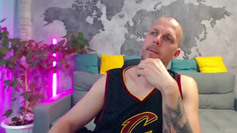 Snapshot of vikingchrisss chatting on July 17, 2026, 10:44 am vikingchrisss online show from July 17, 2026, 10:44 am