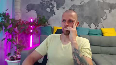 Snapshot of vikingchrisss chatting on July 18, 2026, 10:52 am vikingchrisss online show from July 18, 2026, 10:52 am