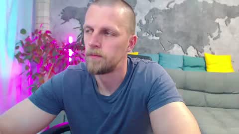 Snapshot of vikingchrisss chatting on July 25, 2026, 12:03 pm vikingchrisss online show from July 25, 2026, 12:03 pm