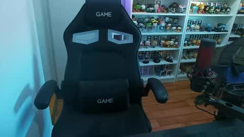 Snapshot of vikingcock__ chatting on February 19, 2026, 4:47 pm vikingc0ck online show from February 19, 2026, 4:47 pm