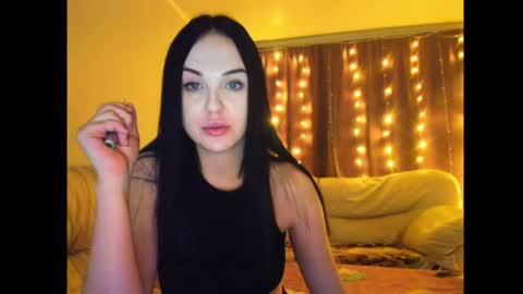 vikipop online show from April 1, 2026, 1:52 pm