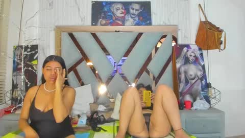 vikiTomson online show from December 29, 2024, 4:19 pm