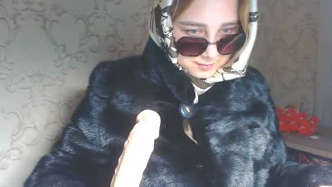 Snapshot of vikiwaitingforyou chatting on July 15, 2026, 1:44 am Vitoria online show from July 15, 2026, 1:44 am