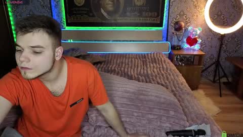 vikki and george online show from March 12, 2025, 10:07 pm