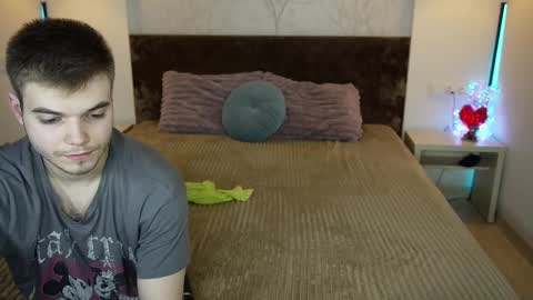 vikki and george online show from October 13, 2025, 9:48 pm