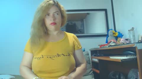 VIKKKTORIAAA online show from March 12, 2025, 5:24 am